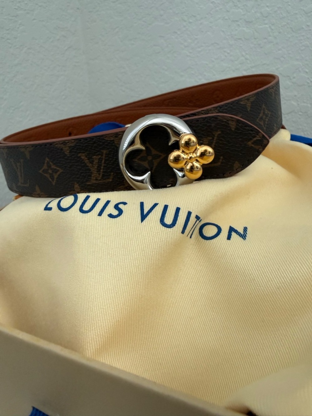 Louis Vuitton Monogram reversible Canvas Belt with Two-Tone Flower Buckle 90/36